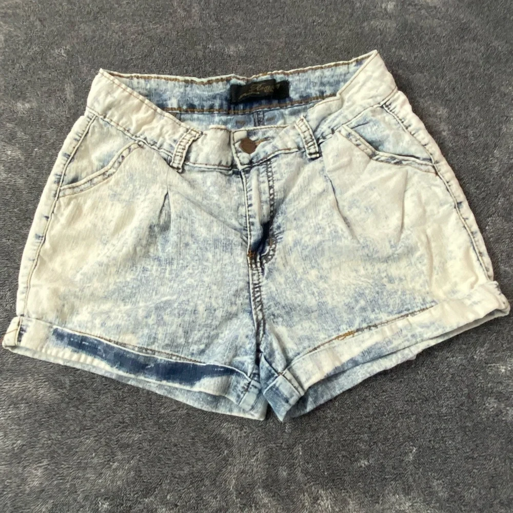 Acid Wash Denim Mom‎ Shorts Vintage Style size 2